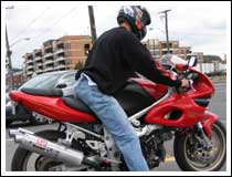 Suzuki TL1000: 1/400 sec., F3.5 and ISO 50 (File size: 1.6 MB)