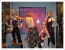 Mannequins: 1/60 sec., F3.2, +2/3EV and ISO 50, with Flash (File size: 1.2 MB)