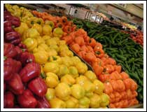 Colorful vegetables: 1/45 sec., F2.8 and ISO 160 with fill-in flash (File size: 1.0 MB)