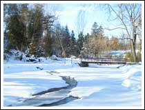 Frozen Stream: 1/125 sec., F5.6, +0.7EV and ISO 50 (File size: 1.4 MB)